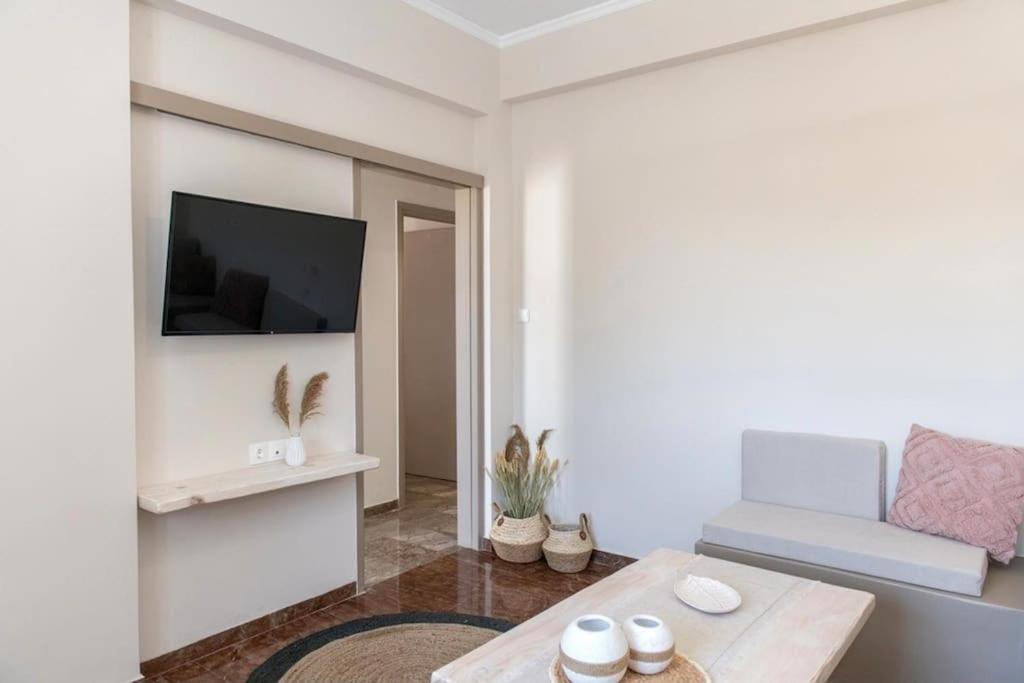 Θἔρως Apartment Tinos Exterior photo